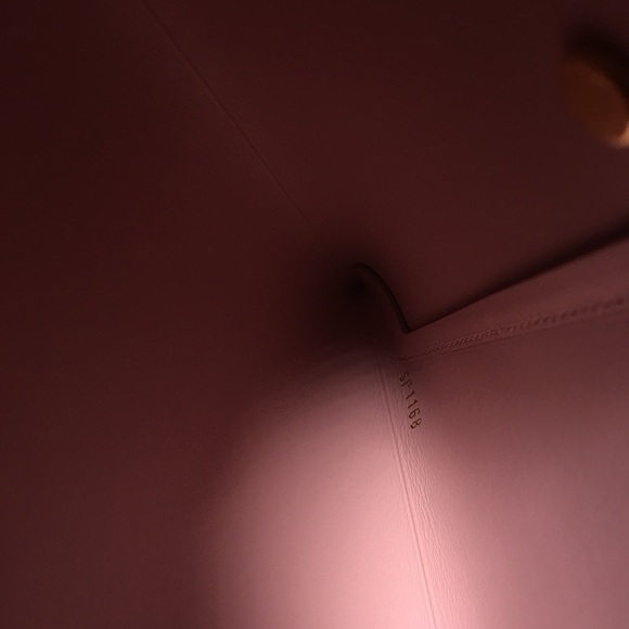 Louis Vuitton Pochette Kirigami - Picture 8 of 8